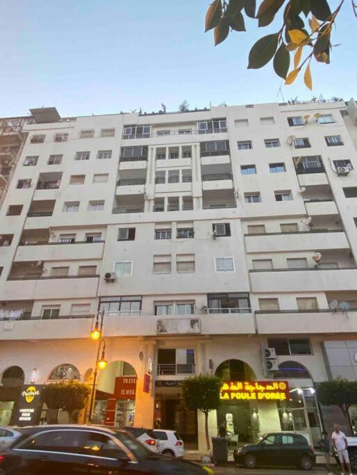Apartment Oumnia 1 - City Center Tanger Exterior foto